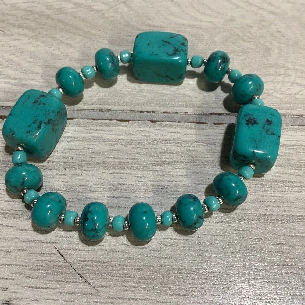 Silvertone Bracelet w/ Aqua Beaded‎ Square Smooth Vintage